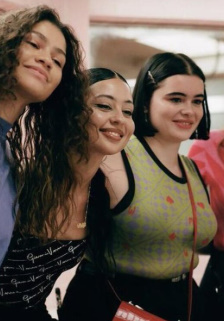 Eyforiya 1-2-3 Fasl 1. 2. 3. 5. 10. 20. 30. 40. 50. 60. 70. 80. 90. 100 Qism barcha Uzbek tilida tarjima Aqsh Seriali